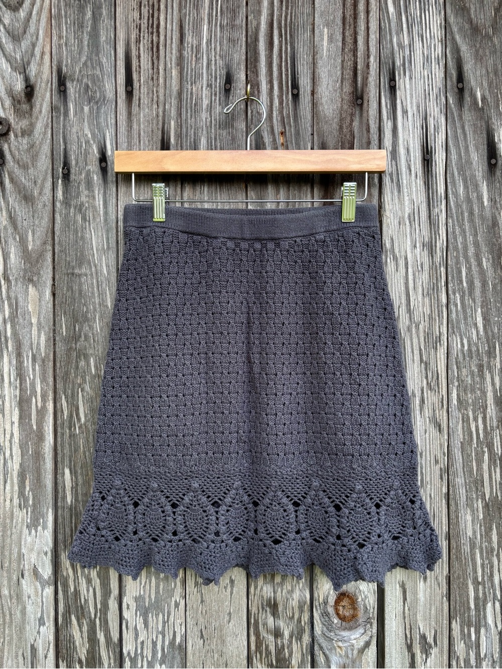 Athleta gray knit and crochet skirt size extra small